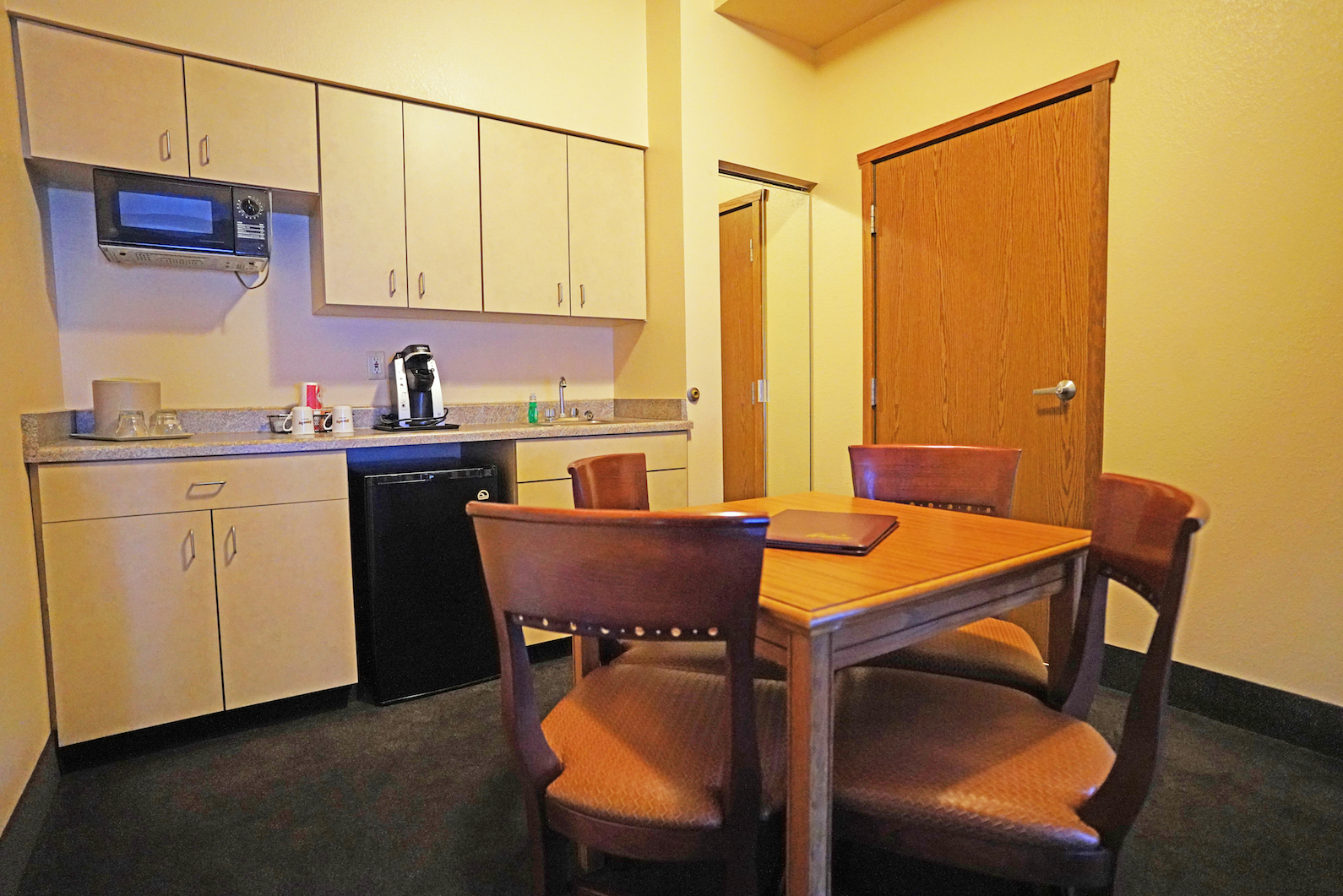 Suites Rooms on Lake Vermilion Tower MN